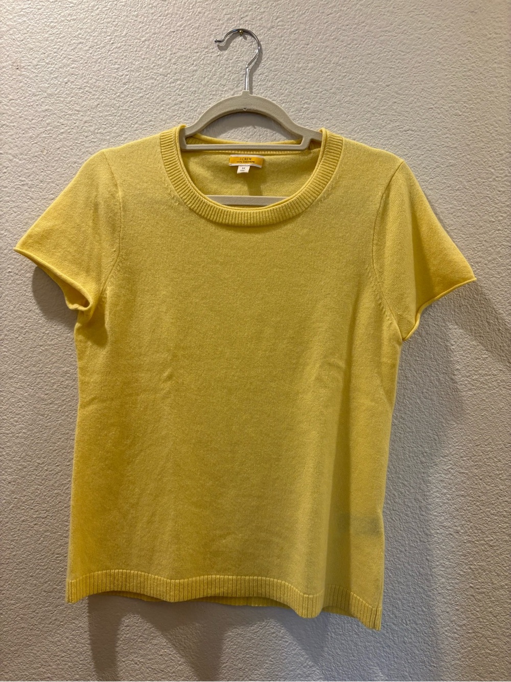 EUC J. Crew Short-Sleeve Cashmere Sweater in Butter Yellow, Size M
